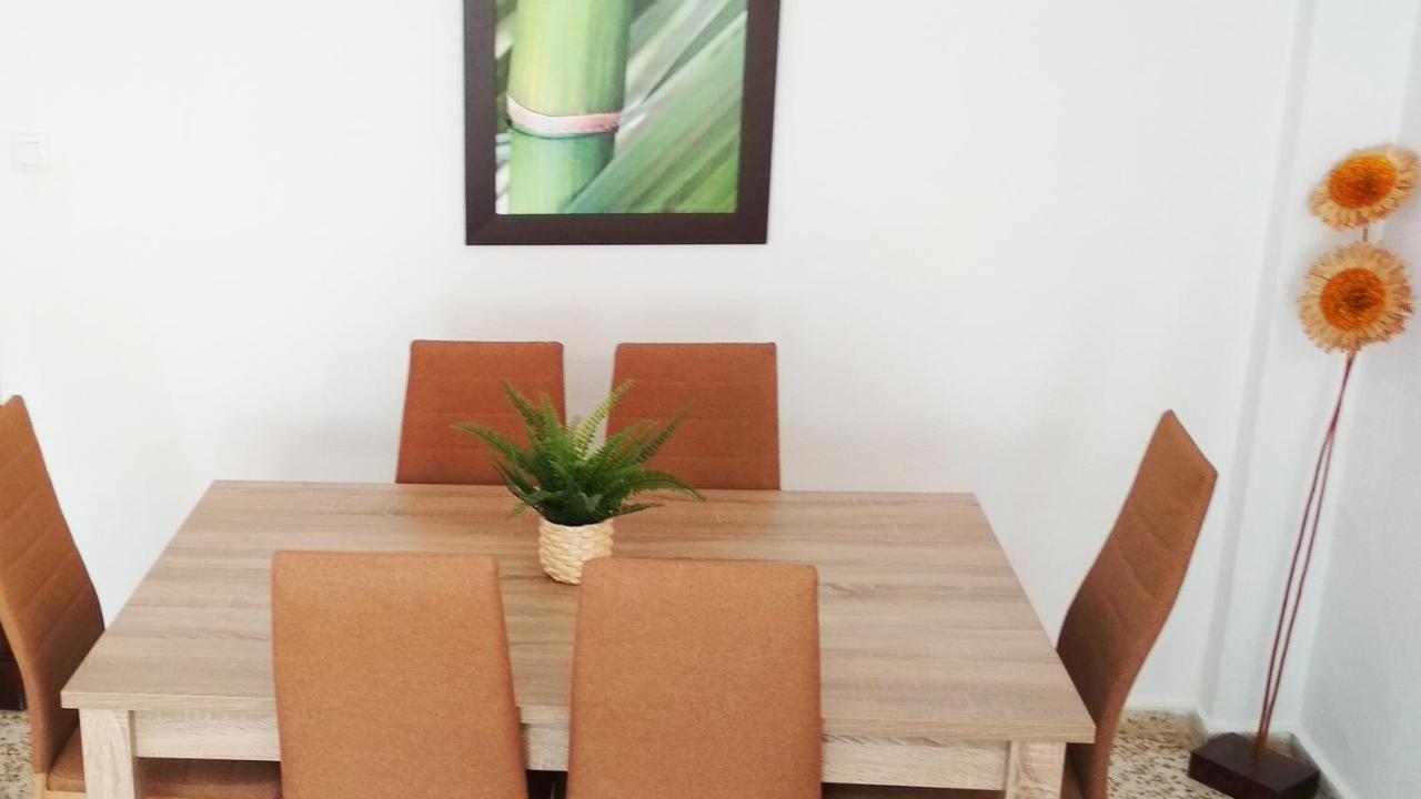 Apartamento Villa De Rota - Vista Mar, 135M2, Terraza, Sat Tv Y Mas Eksteriør billede